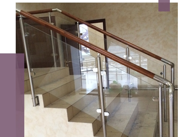 Комбинированные перила из металла и дерева в Кумертау